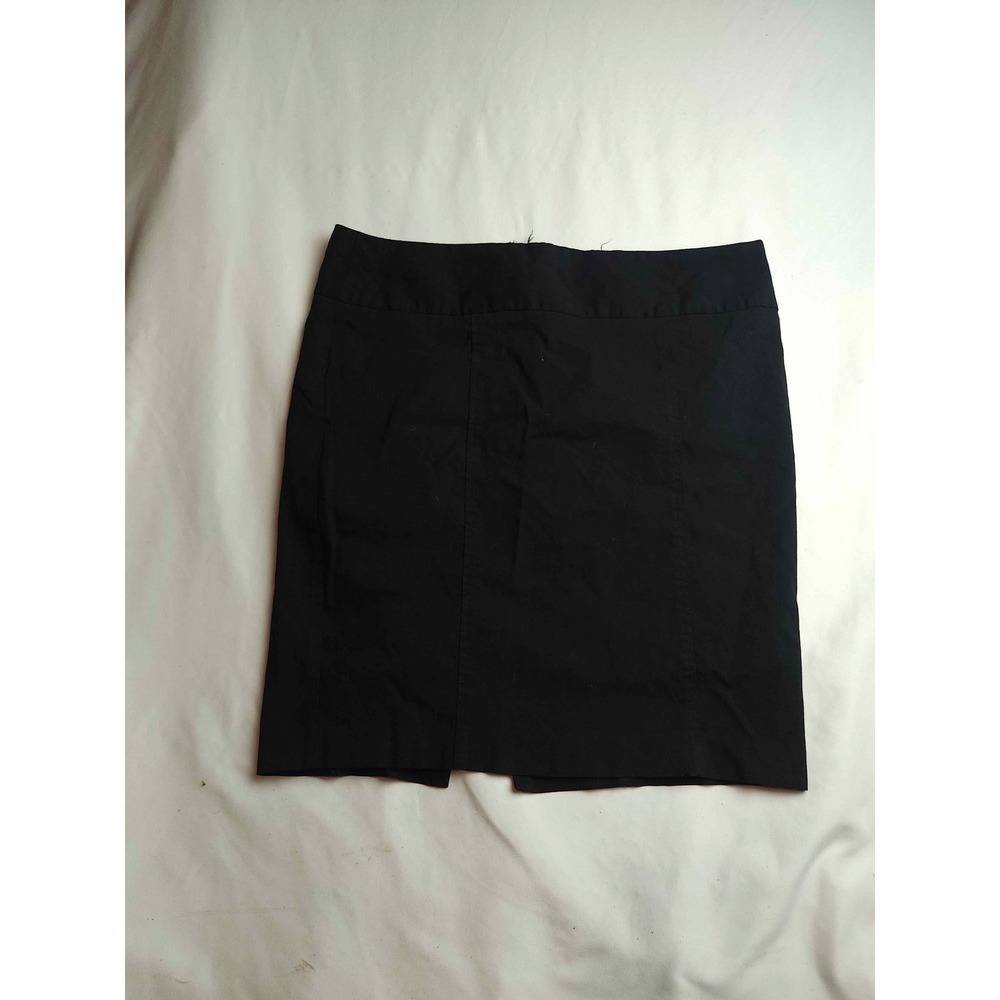 Maurices Black Pencil Skirt Size 9/10 Professional Office Wear Back Slit Womens